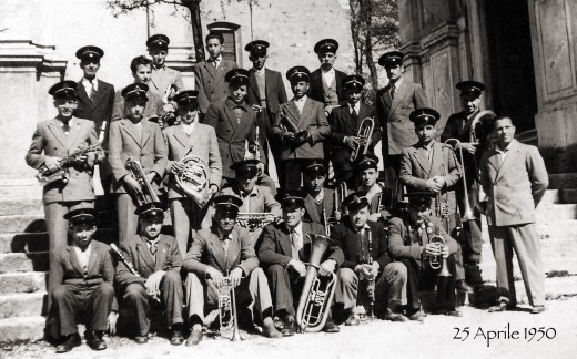 Bedizzole Marching Band historic photo
